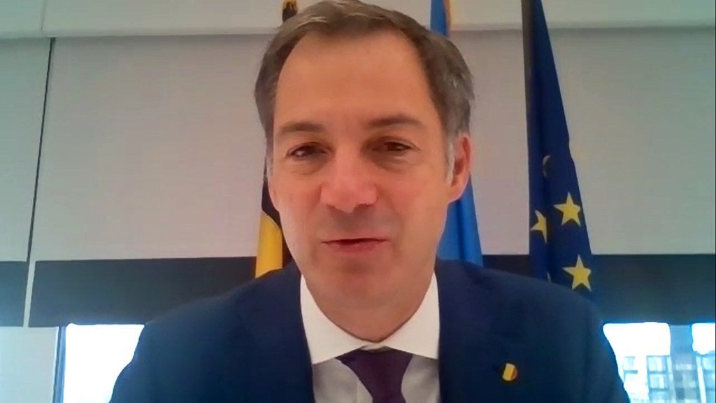 在第76届联大一般性辩论期间的Zoom线上会谈中，时任比利时首相亚历山大·德克罗向《联合国新闻》透露了该国应对气候变化的承诺。比利时位居全球海上风电产量第四位。